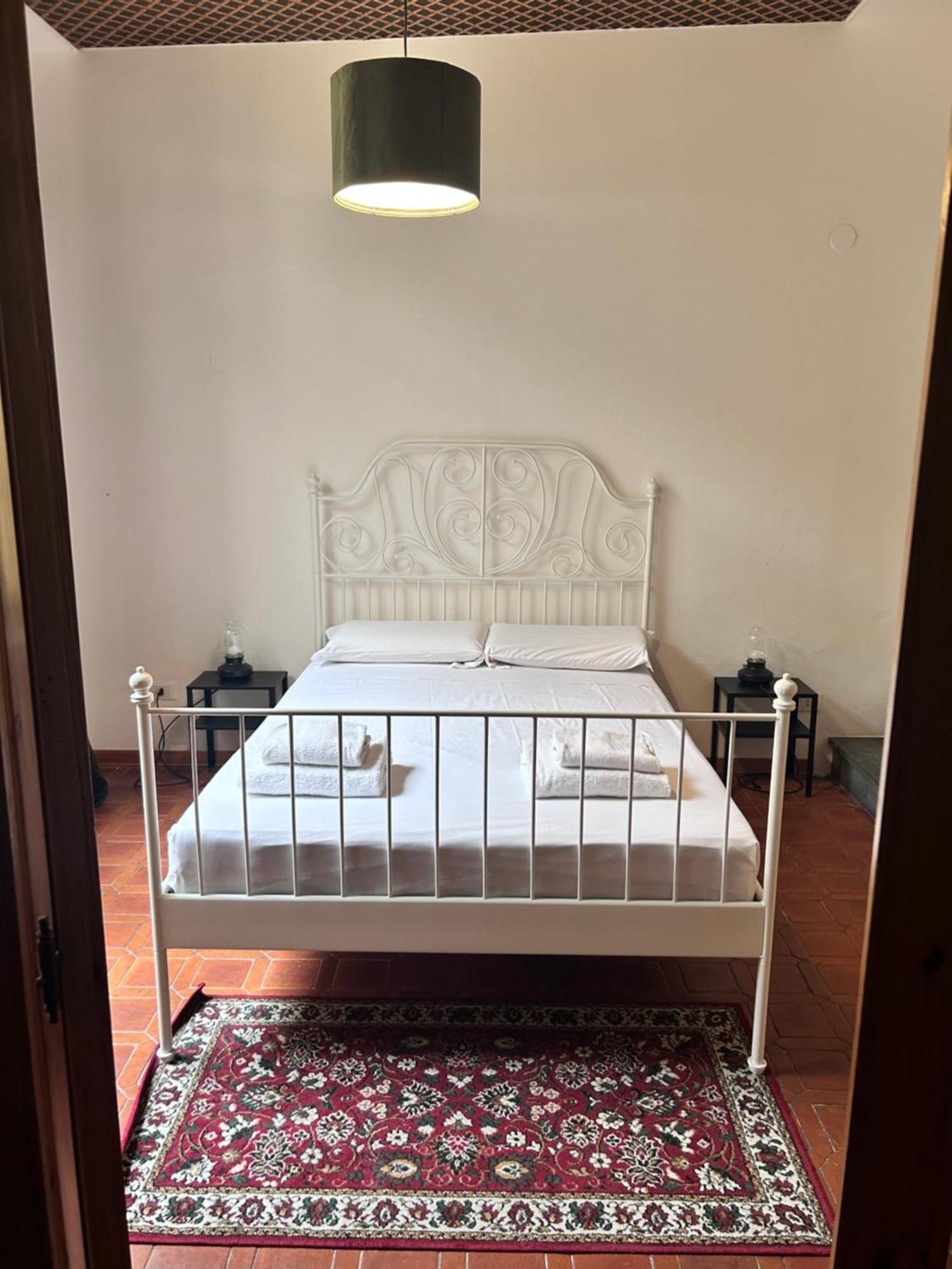 Casa Francis Pensión *